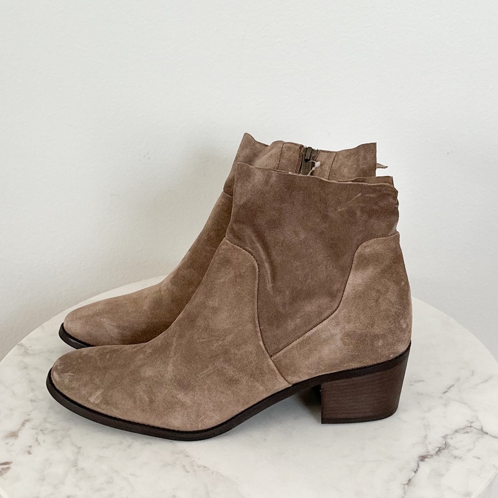 Paul Green NWT Nicole Bootie Antelope Beige Soft Suede Ankle Side Zip Size 10.5 - Picture 8 of 11